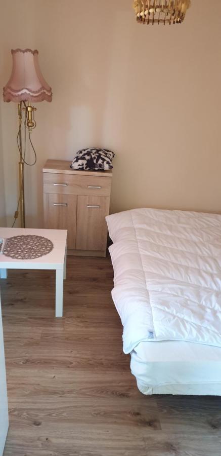 U Wladzia Apartment Gowidlino ภายนอก รูปภาพ